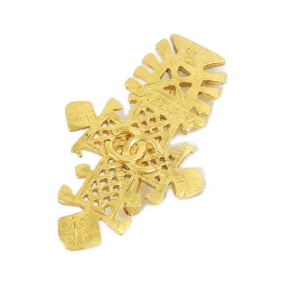 CHANEL Jewelry - CHANEL Gold Brooch